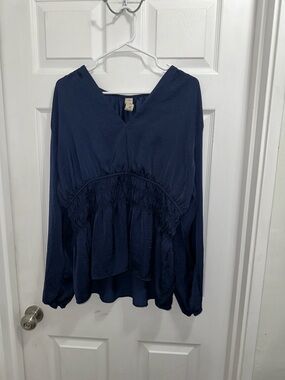 Dolan Navy Smocked-Waist V-Neck Long Sleeve Tunic
